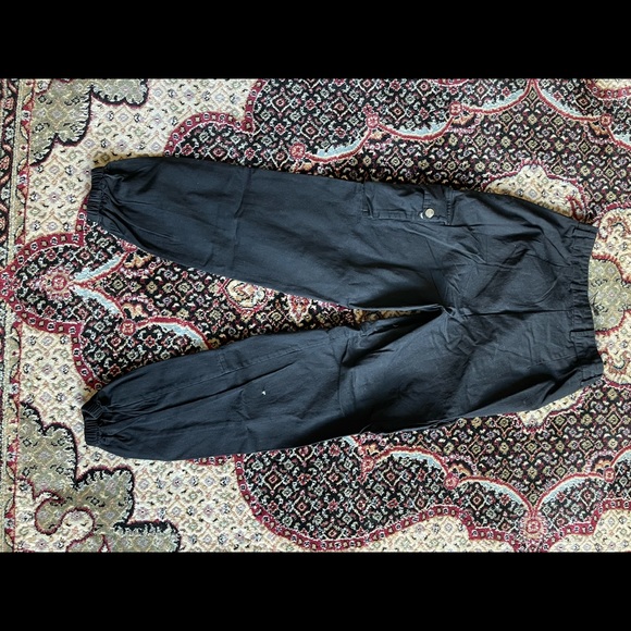 Black Cargo pants - Picture 2 of 6